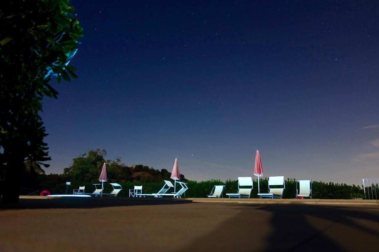 Agriturismo Buon Riposo - Country Resort In The Heart Of Tuscany San Giovanni a Corazzano Bagian luar foto