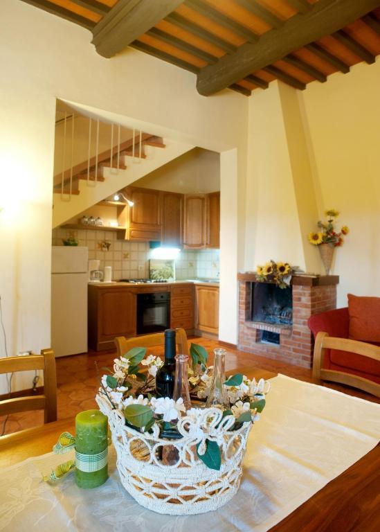 Agriturismo Buon Riposo - Country Resort In The Heart Of Tuscany San Giovanni a Corazzano Ruang foto