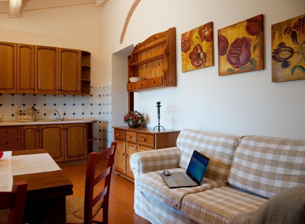 Agriturismo Buon Riposo - Country Resort In The Heart Of Tuscany San Giovanni a Corazzano Ruang foto